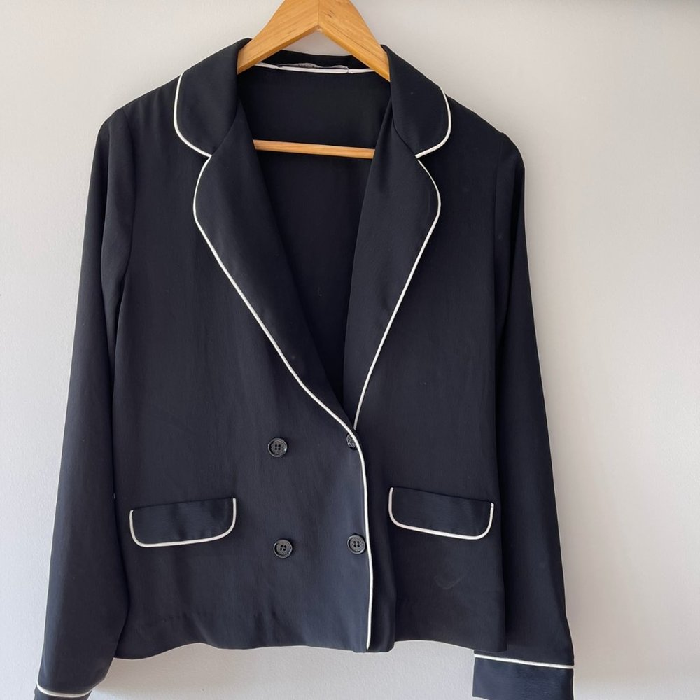 Zara piped long sleeve button up top